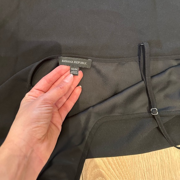 Banana Republic black cami - Picture 4 of 4